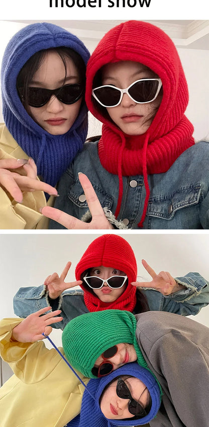 Knitted women's afoule